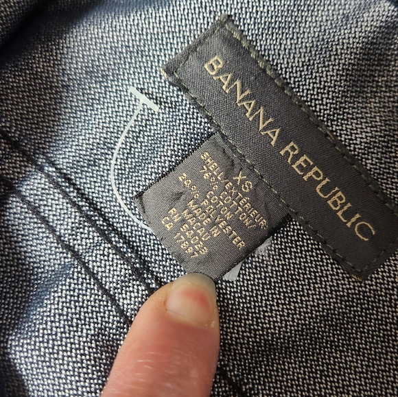 Banana Republc denim jacket - Picture 2 of 5